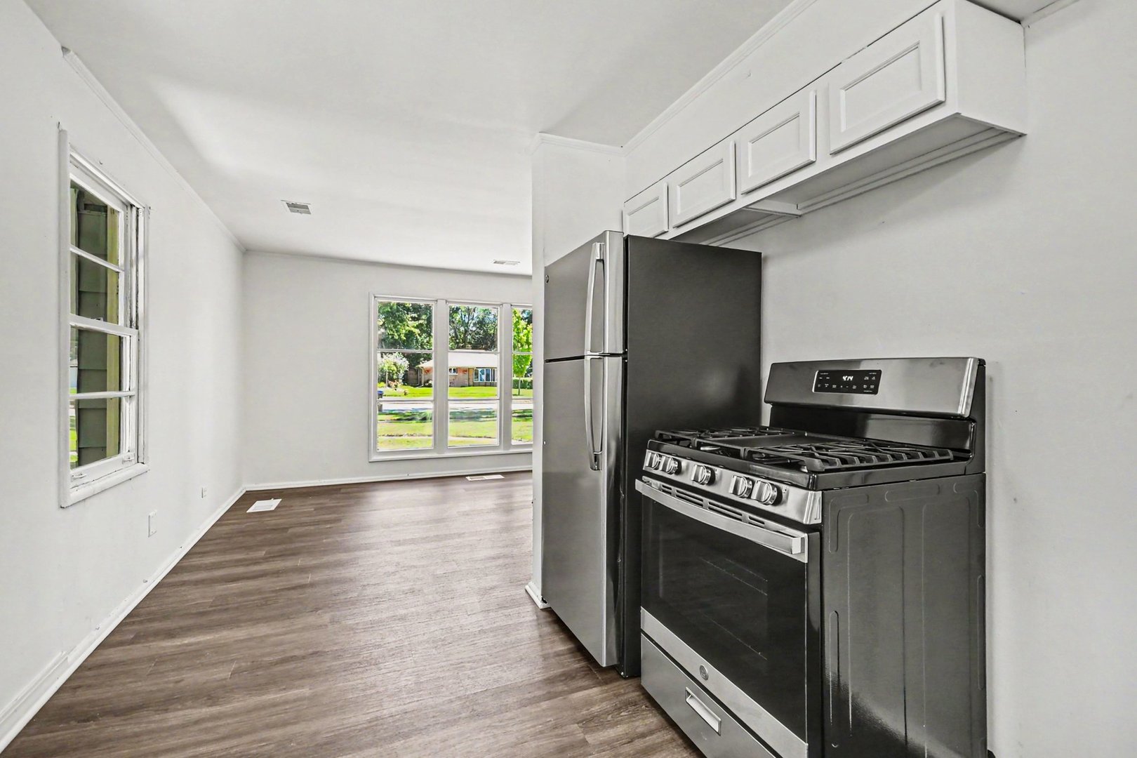322 Indianwood Boulevard Property Photo 8