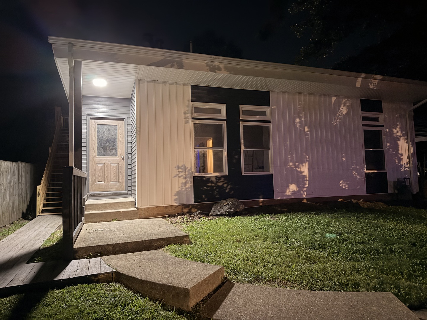 121 Oak Drive Property Photo 2