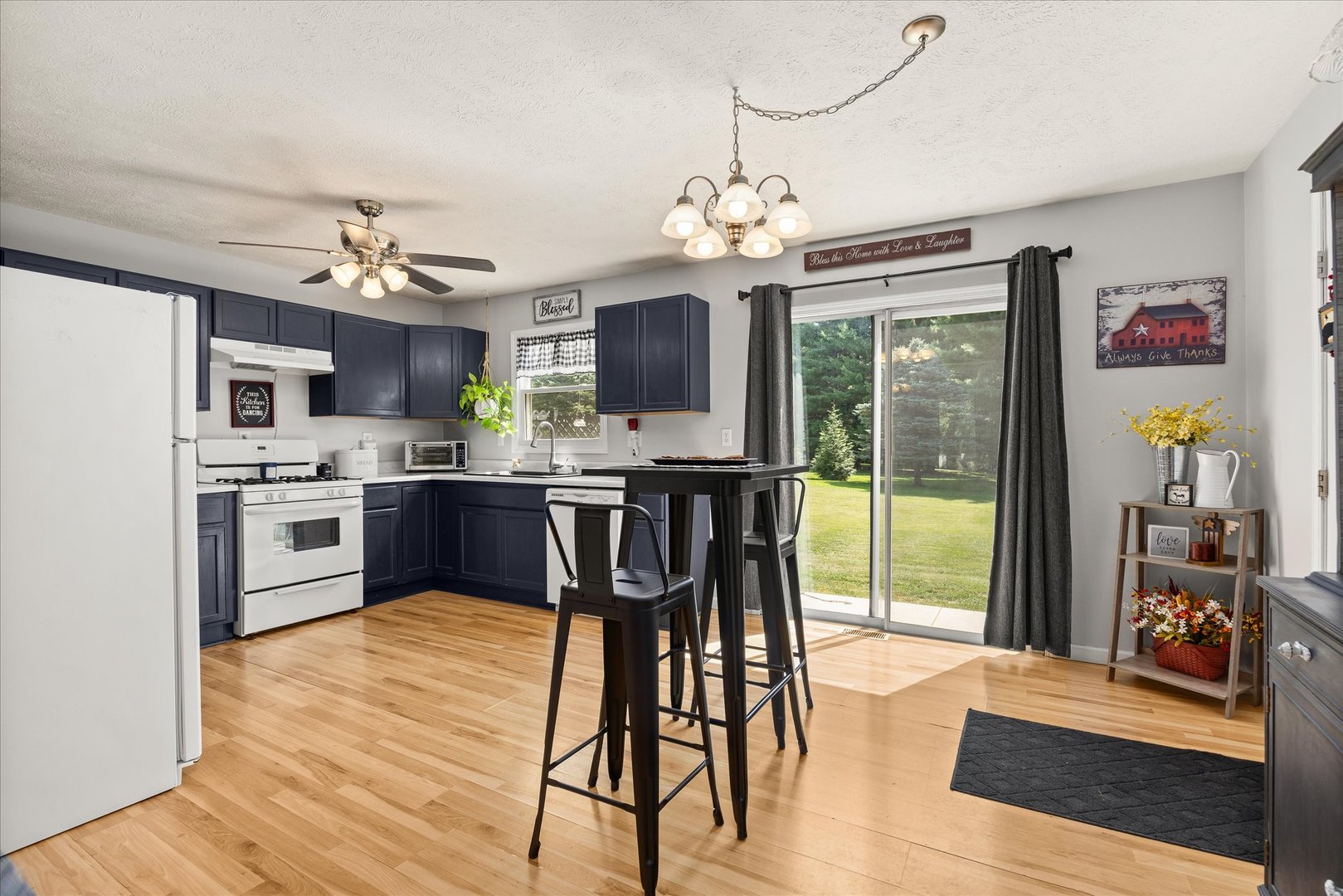 1837 S Jacobs Street Property Photo 11