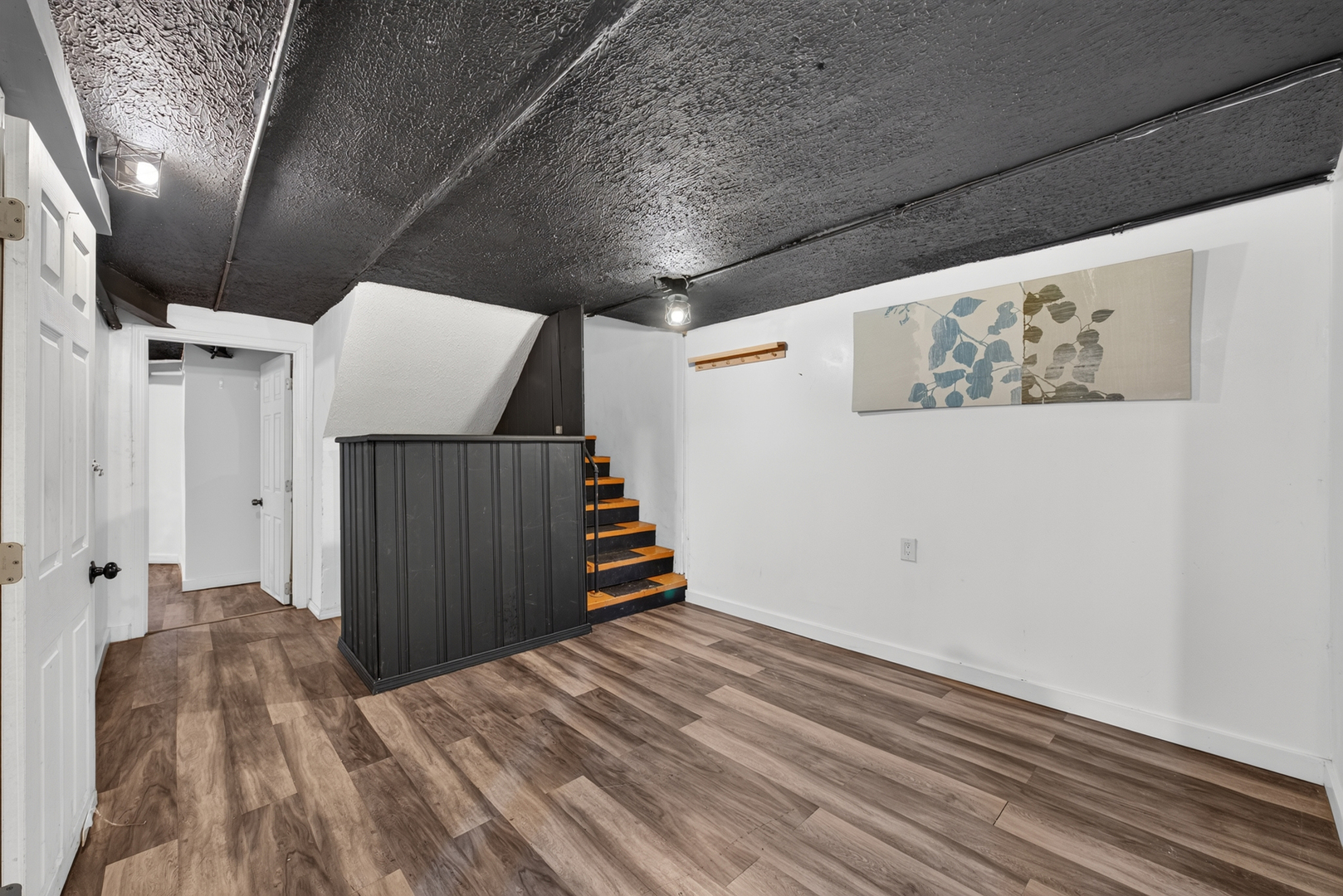4826 Wright Terrace Property Photo 23