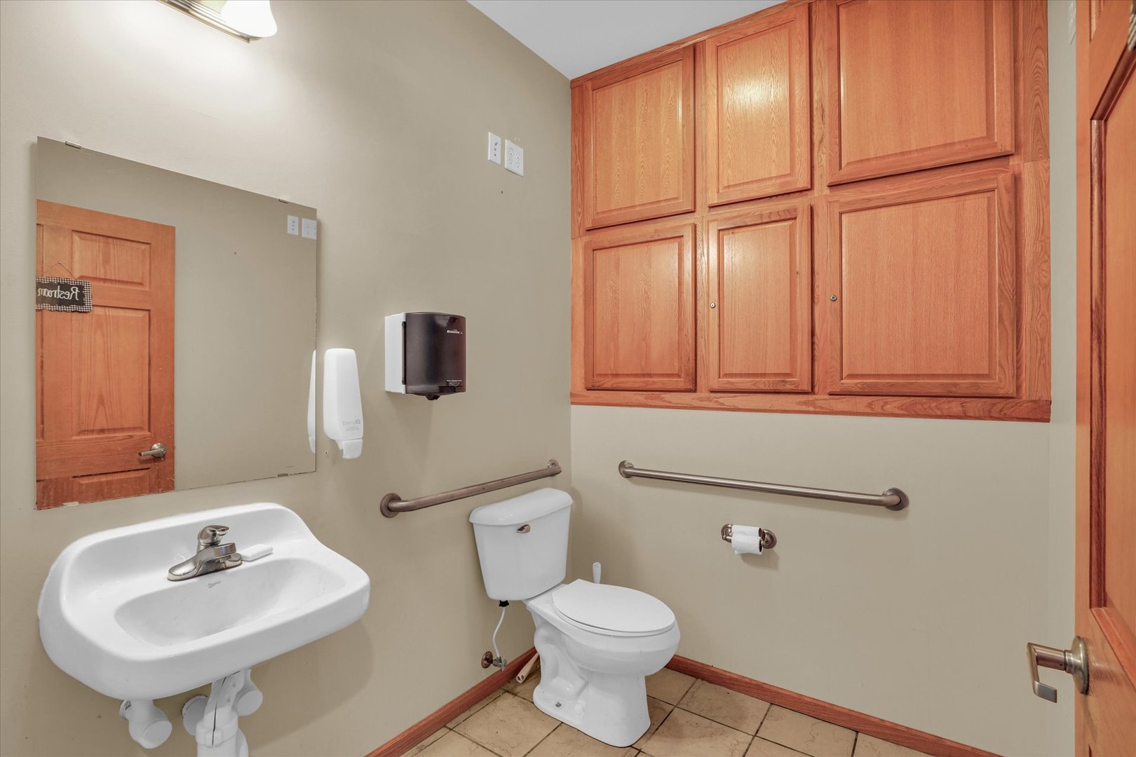12709927 Property Photo 17