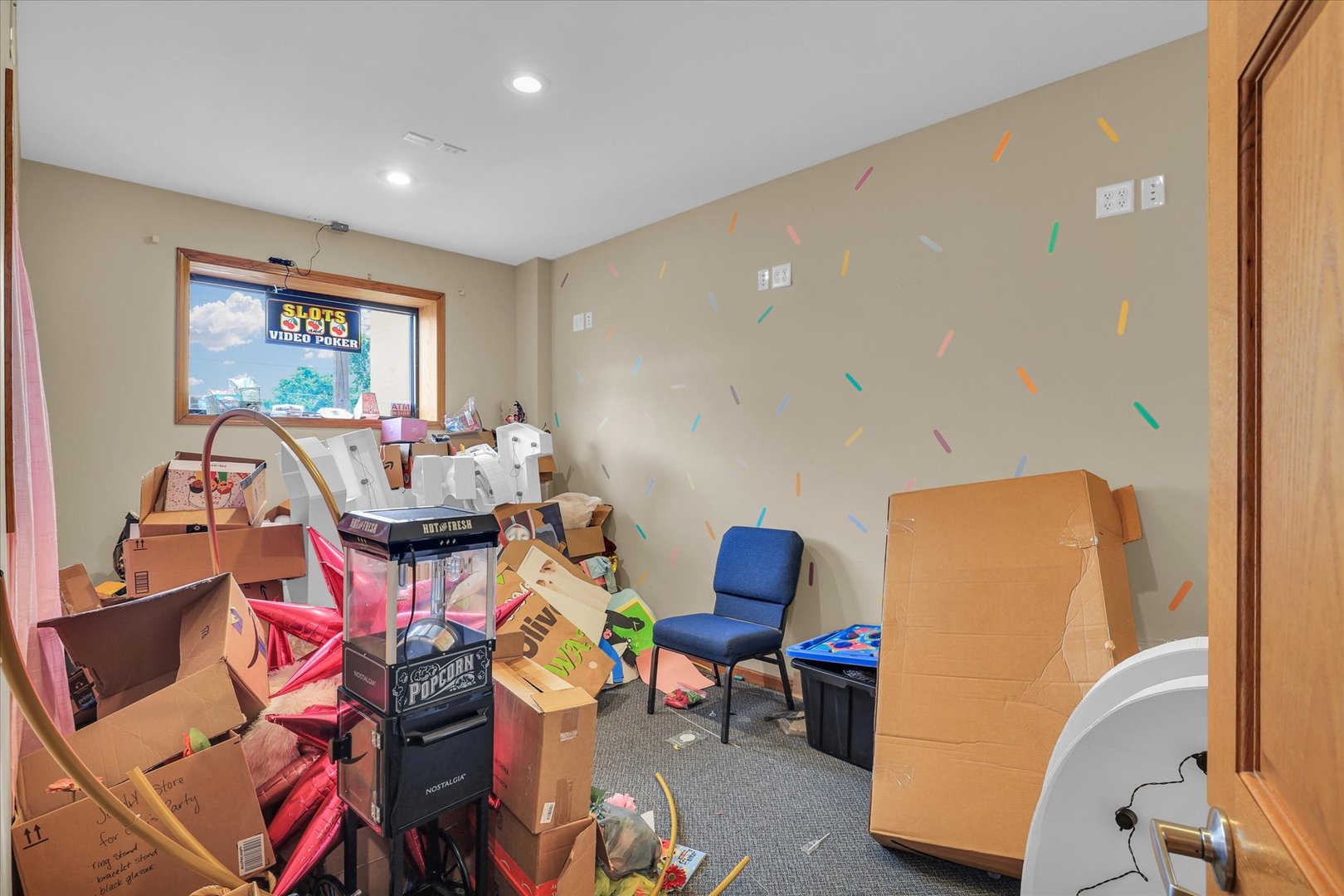 12709927 Property Photo 18