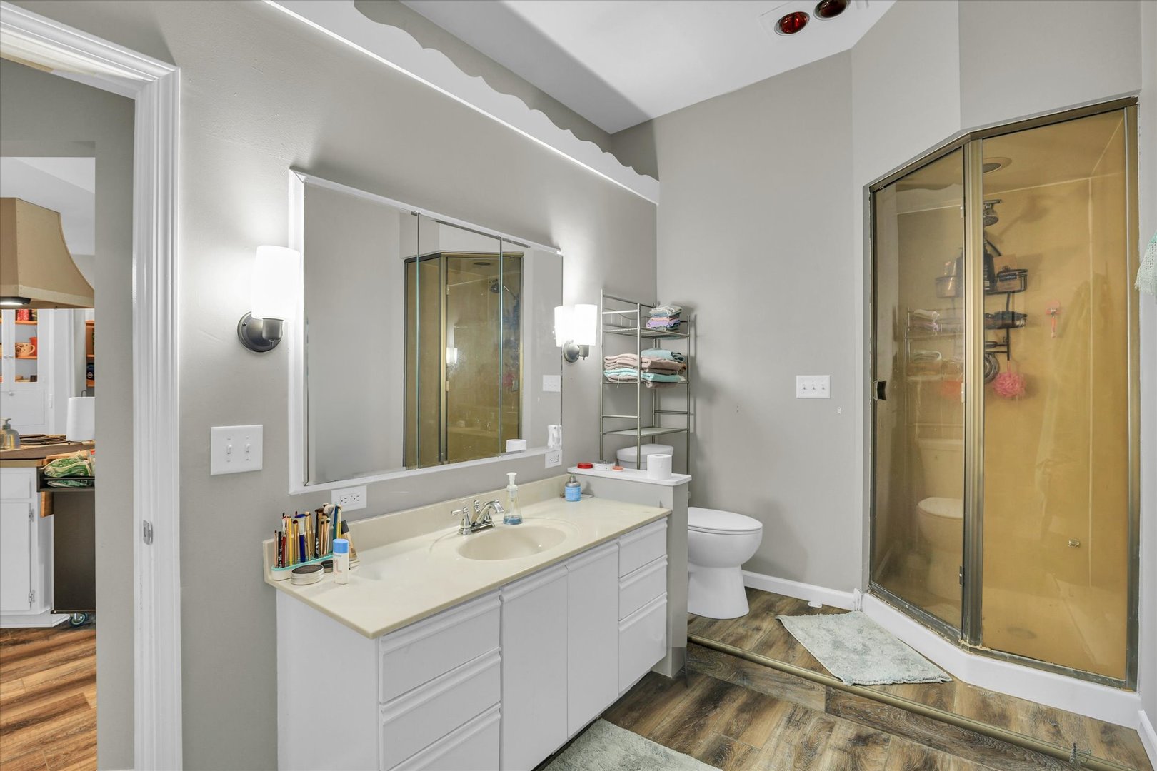 12709927 Property Photo 42