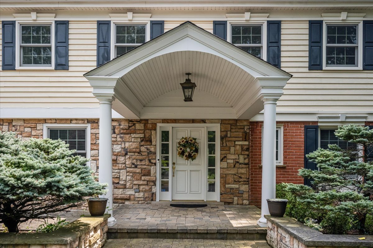 455 Rockefeller Road Property Photo 2