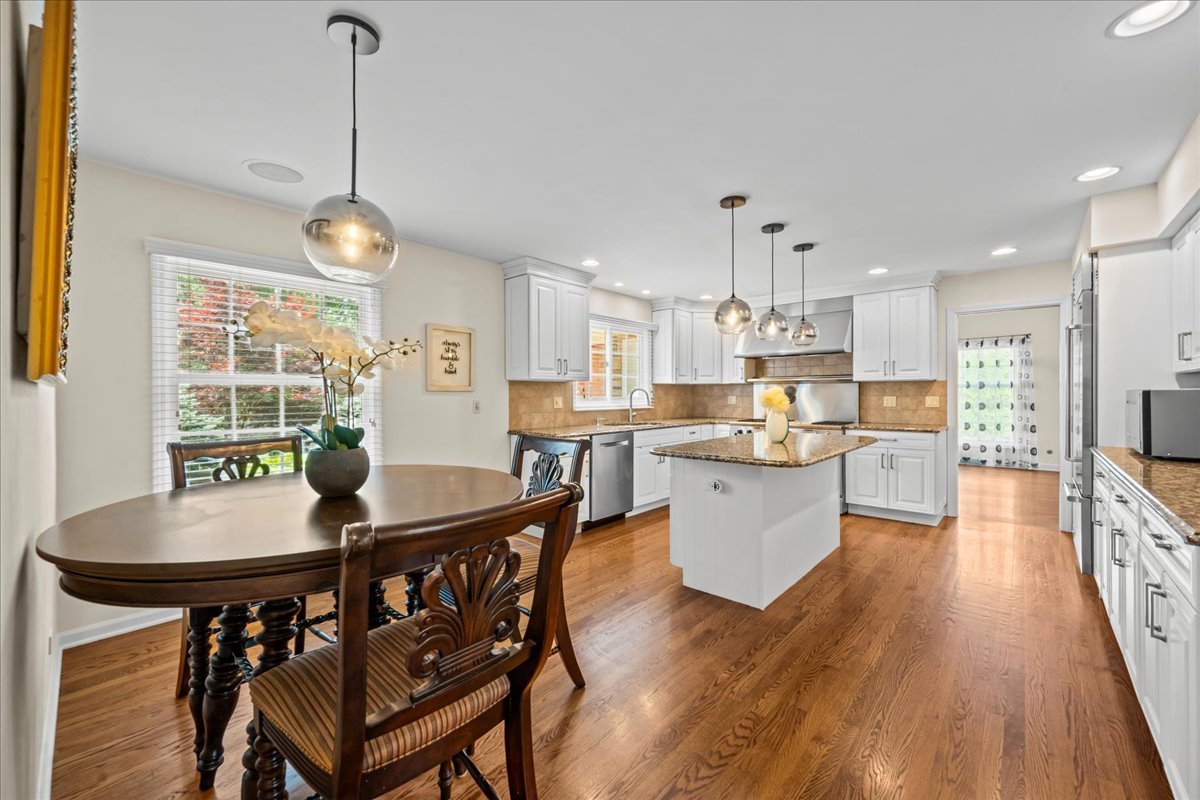 455 Rockefeller Road Property Photo 13