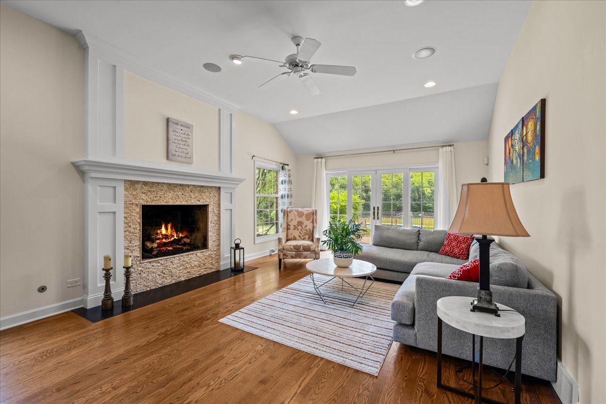 455 Rockefeller Road Property Photo 17