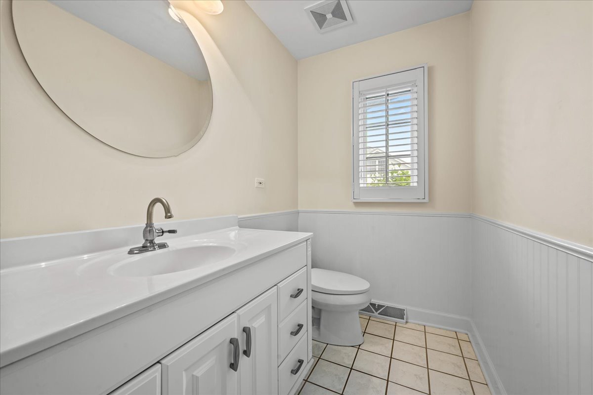 455 Rockefeller Road Property Photo 22