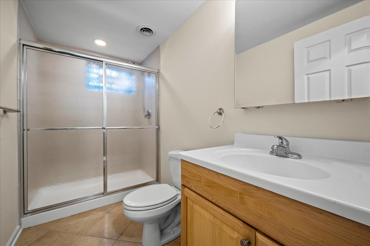 455 Rockefeller Road Property Photo 30
