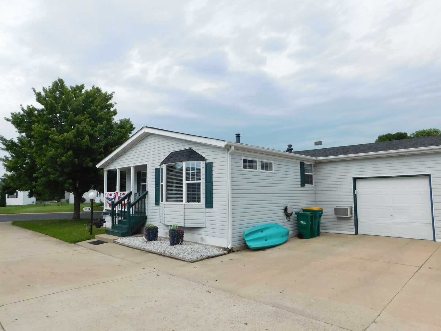 653a Bluebird Circle Property Photo 17
