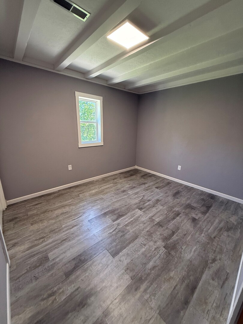 2093 Spicer Avenue Property Photo 13