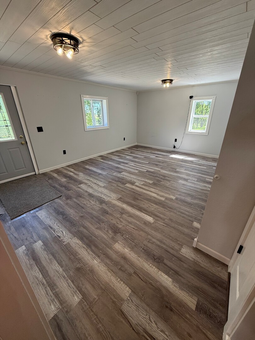 2093 Spicer Avenue Property Photo 15
