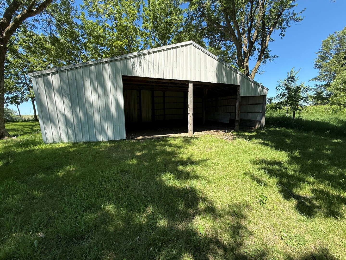 2093 Spicer Avenue Property Photo 28