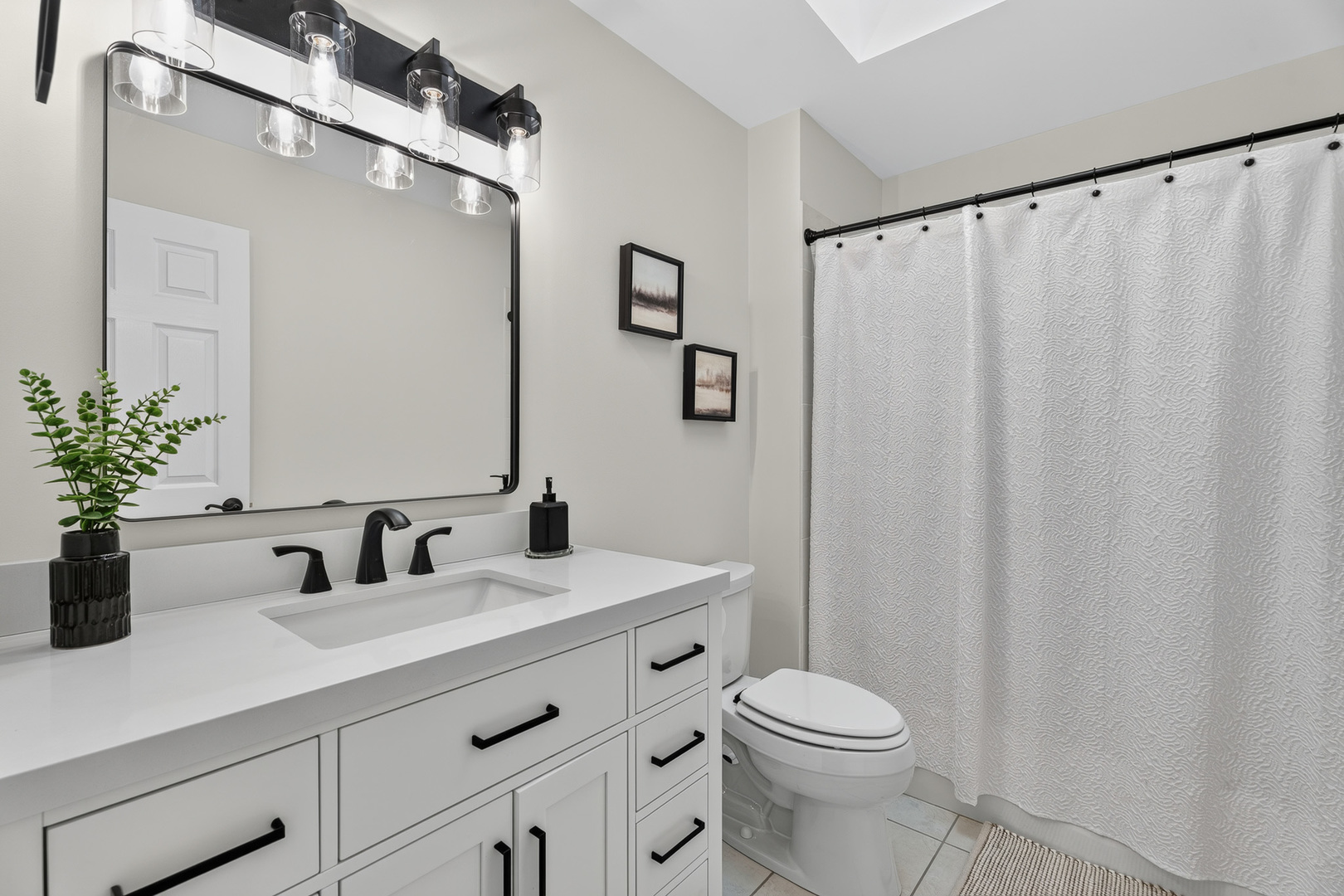 2592 Molly Court Property Photo 20