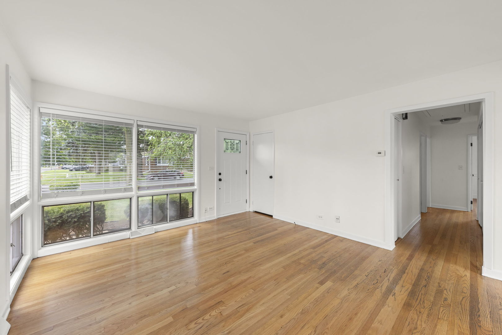 248 E Wrightwood Avenue Property Photo 5
