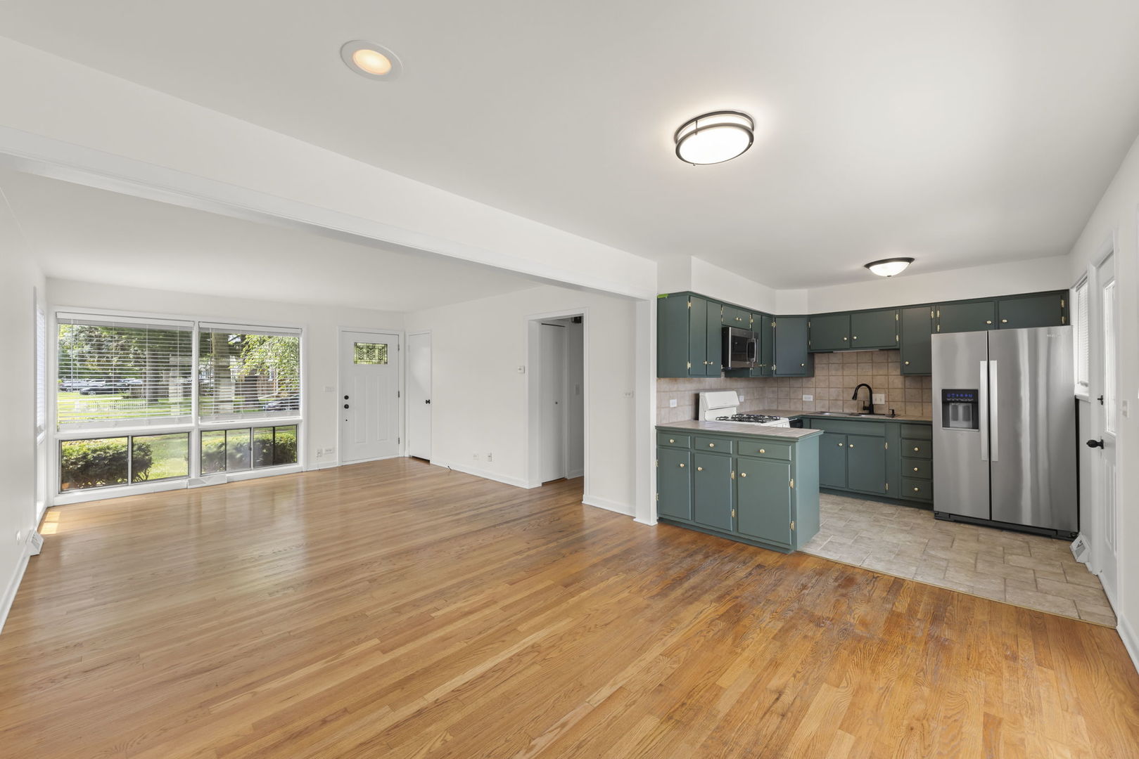 248 E Wrightwood Avenue Property Photo 10