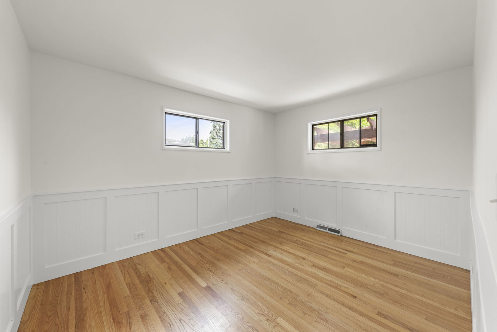 248 E Wrightwood Avenue Property Photo 13