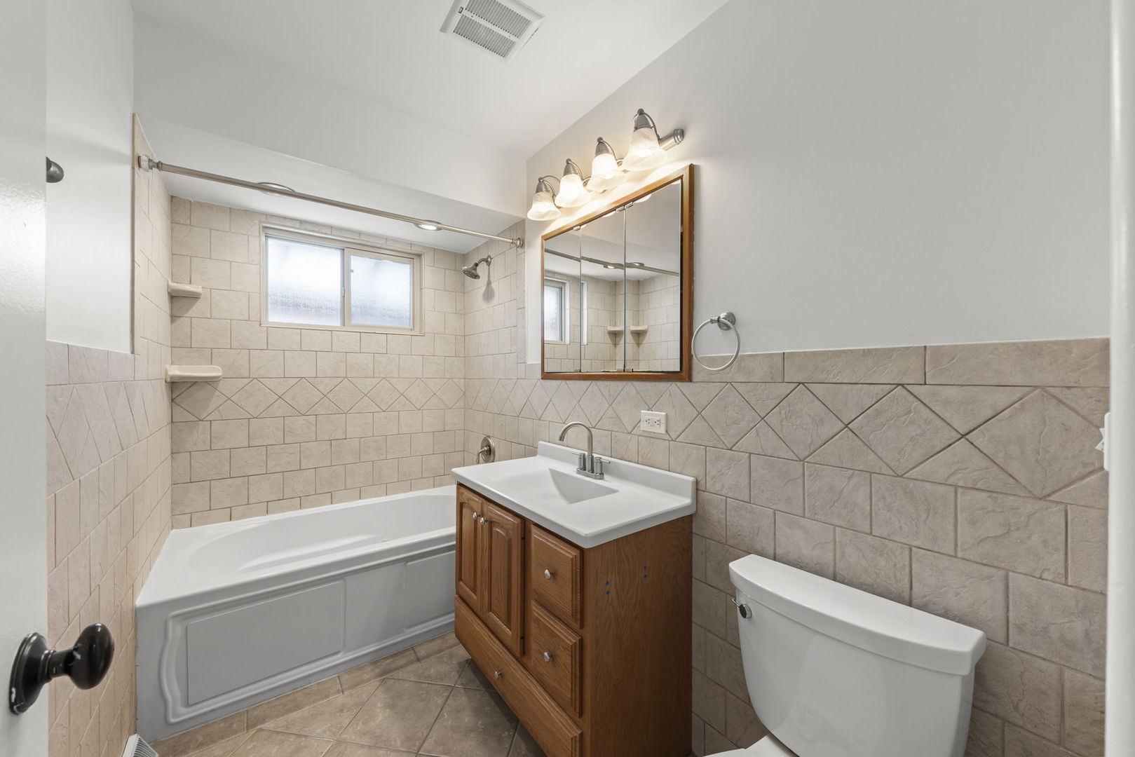 248 E Wrightwood Avenue Property Photo 15
