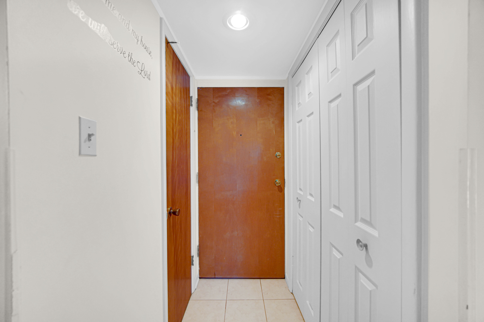 940 Holbrook Road 6a Property Photo 3