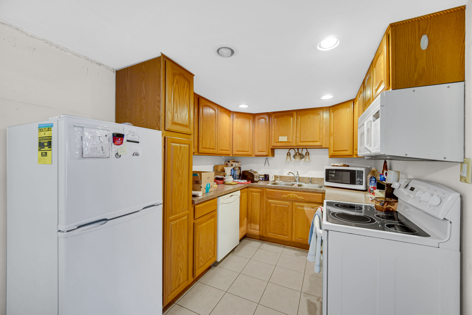 940 Holbrook Road 6a Property Photo 4