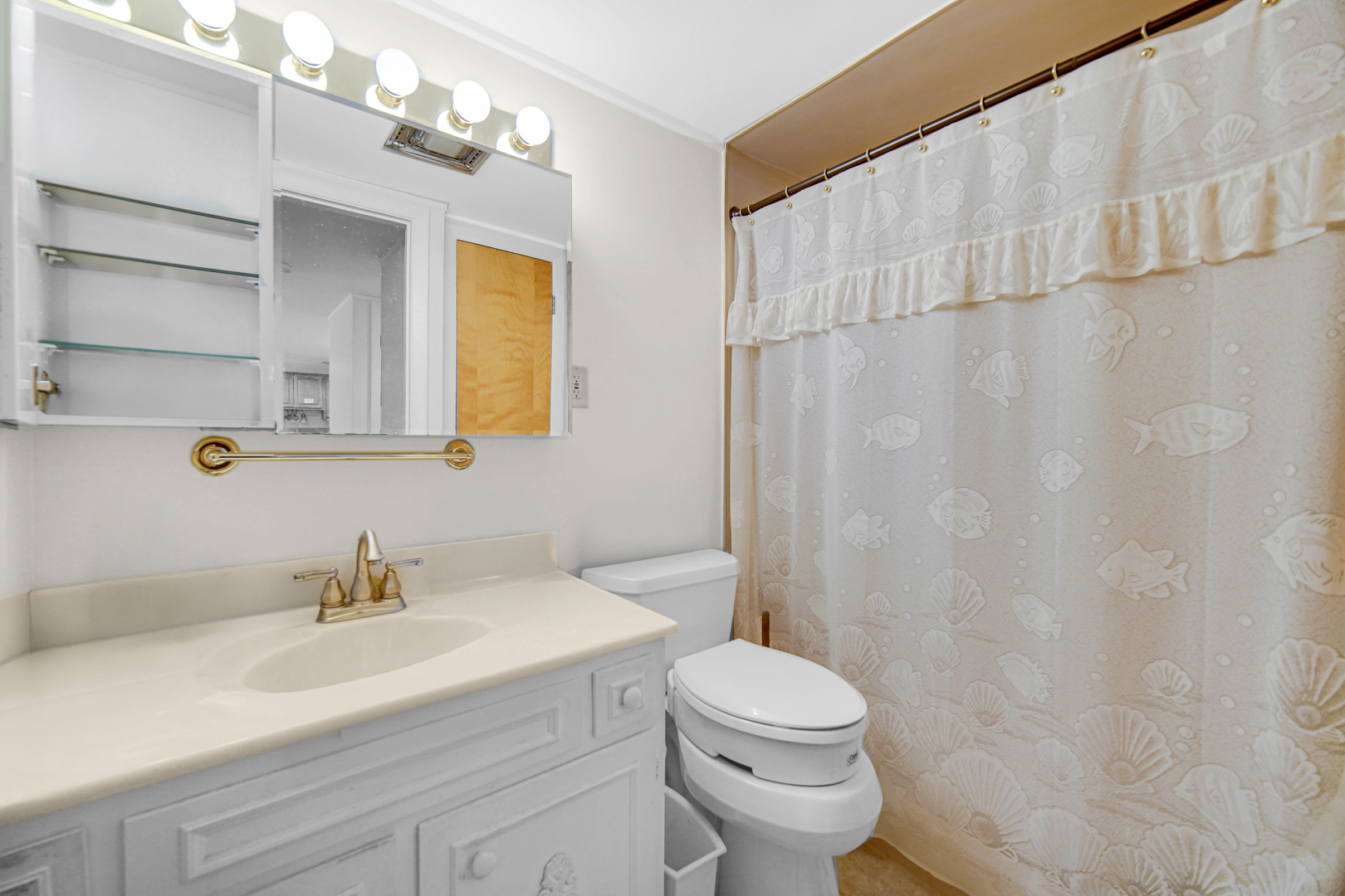 940 Holbrook Road 6a Property Photo 15