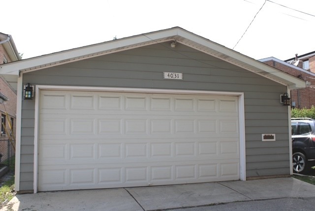 4031 S Harlem Avenue Property Photo 4