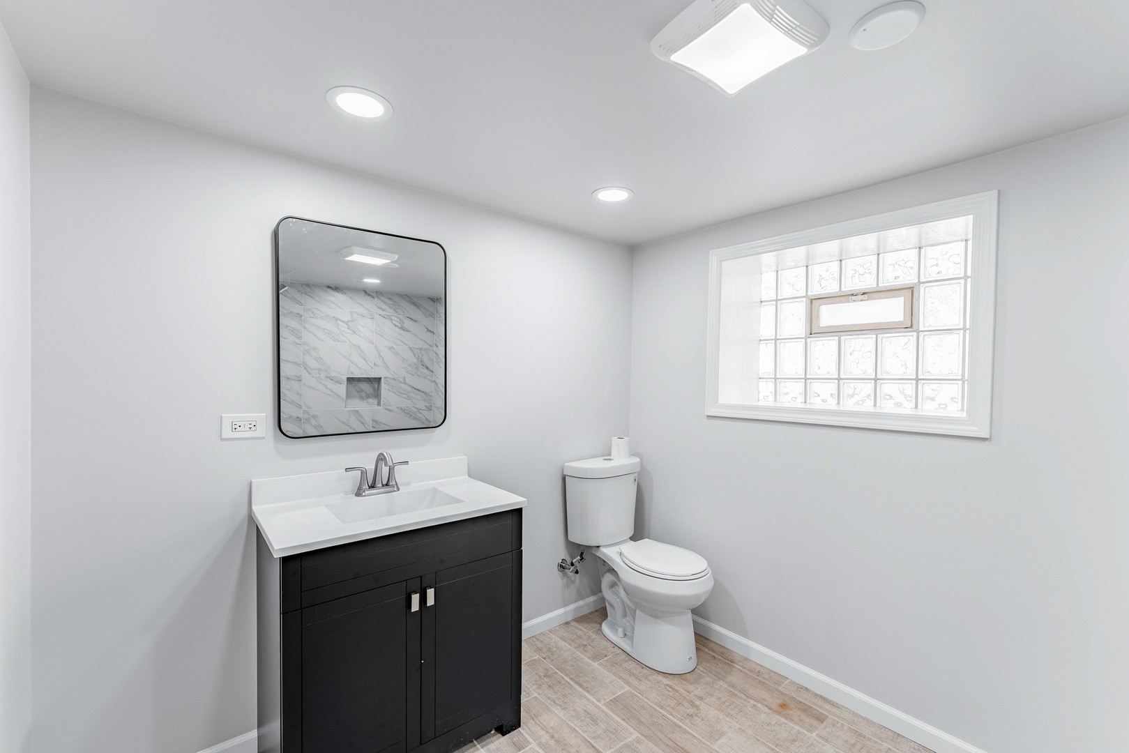 7639 S Ada Street Property Photo 30
