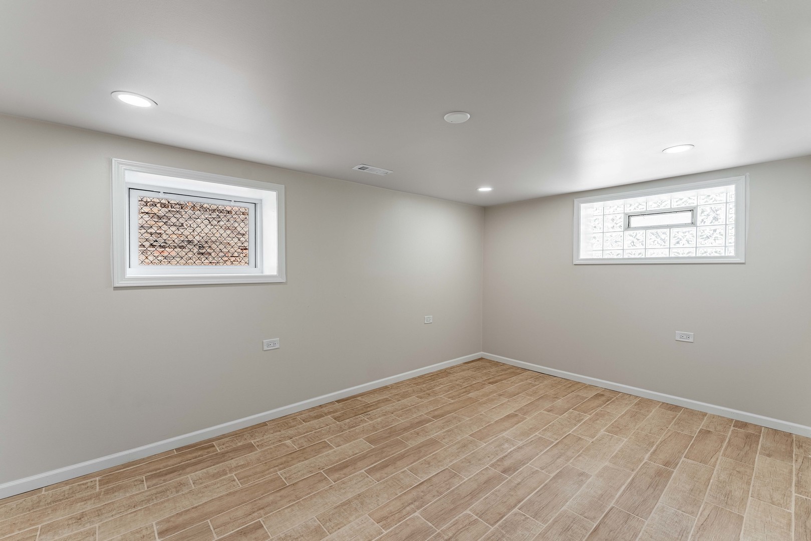 7639 S Ada Street Property Photo 32