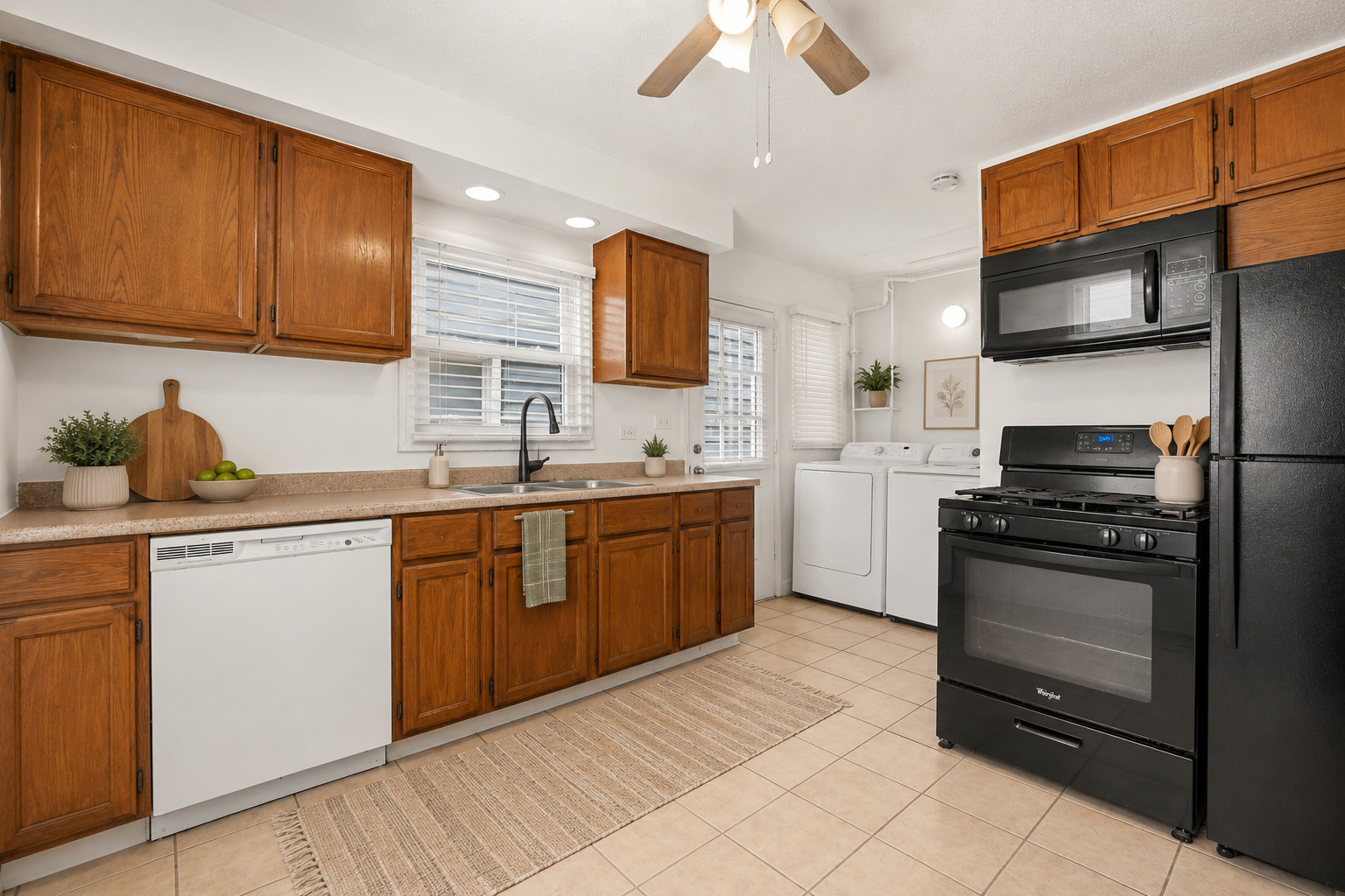 17127 Park Avenue Property Photo 6