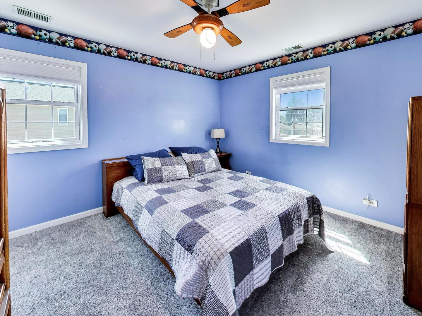 5110 S Nagle Avenue Property Photo 17