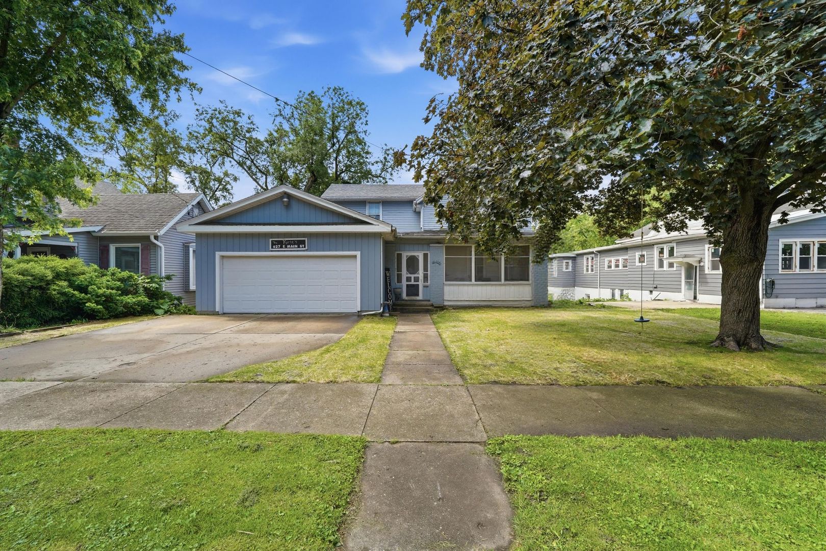 627 E Main Street Property Photo 1