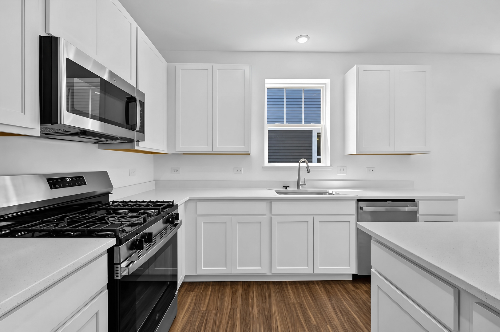 4115 Meadowridge Road Property Photo 4