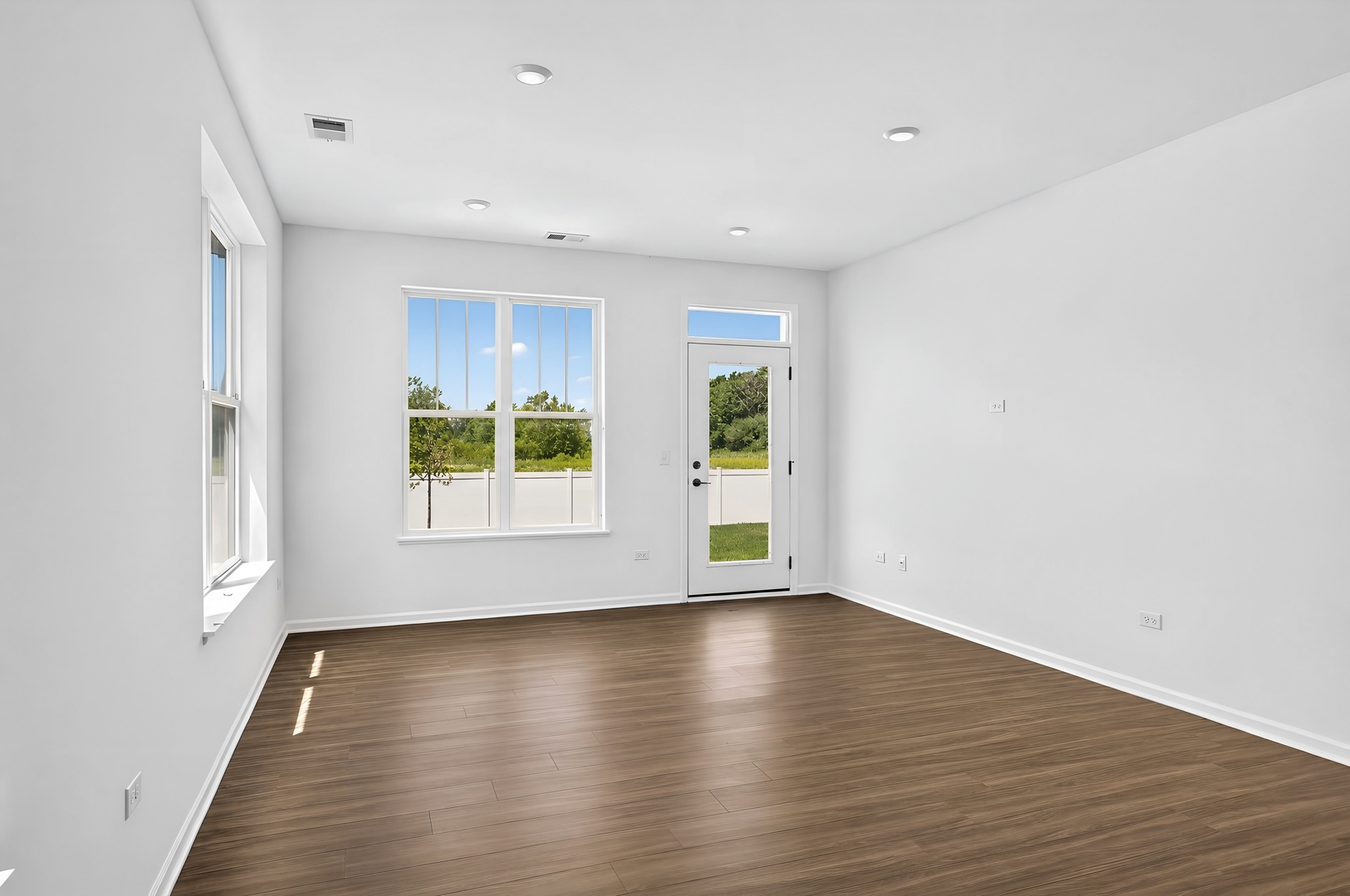 4115 Meadowridge Road Property Photo 6
