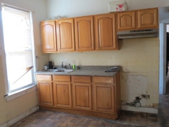 1517 N Laramie Avenue Property Photo 14