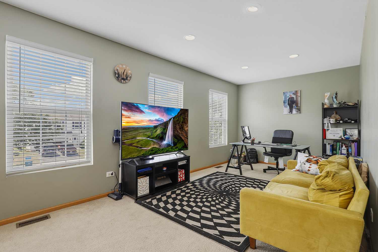 2306 Maple Ridge Drive Property Photo 18