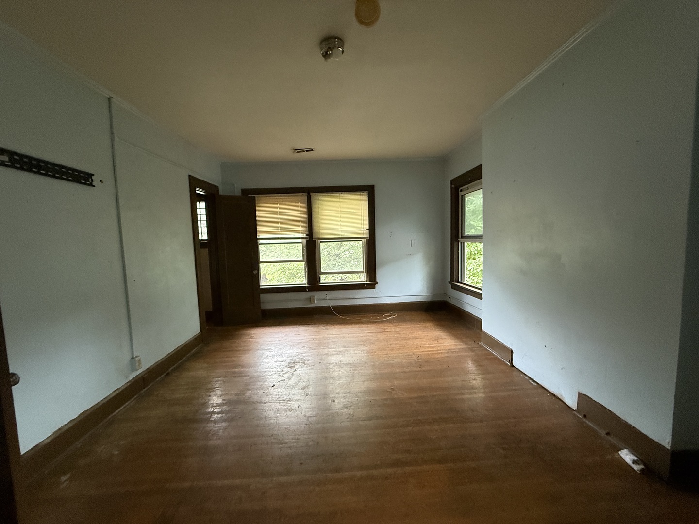 608 W Main Street Property Photo 16