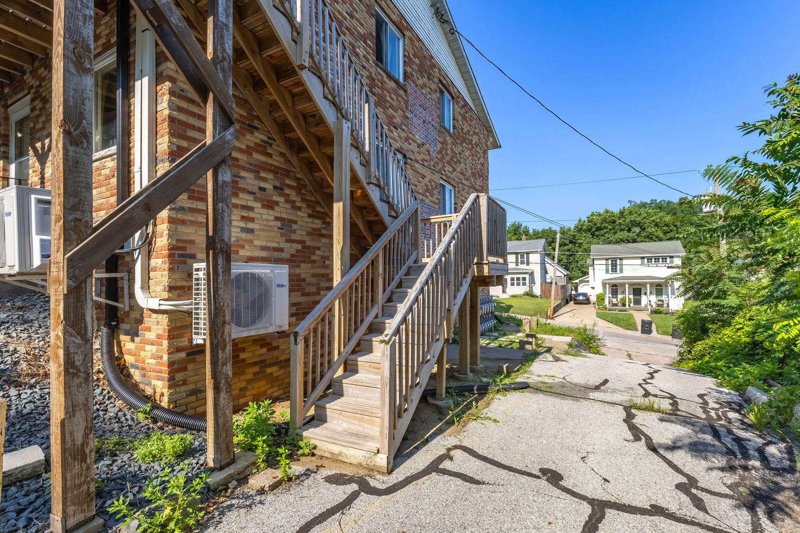 529 31st Street Property Photo 4