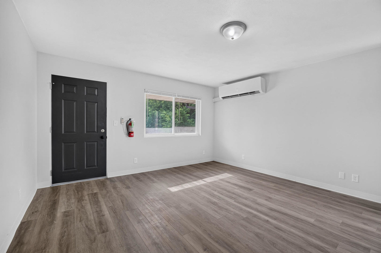 529 31st Street Property Photo 8