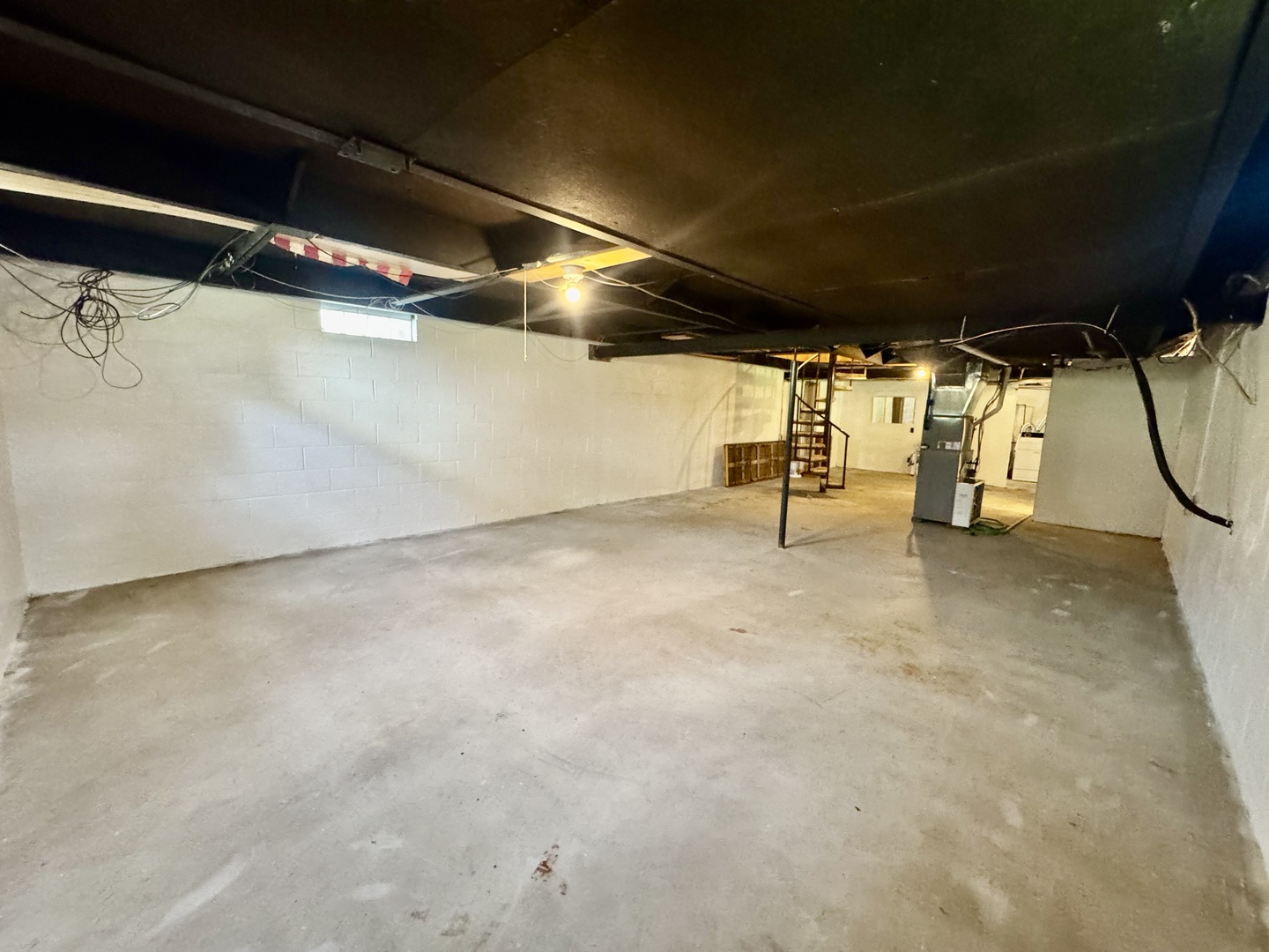 604 Edgington Street Property Photo 12