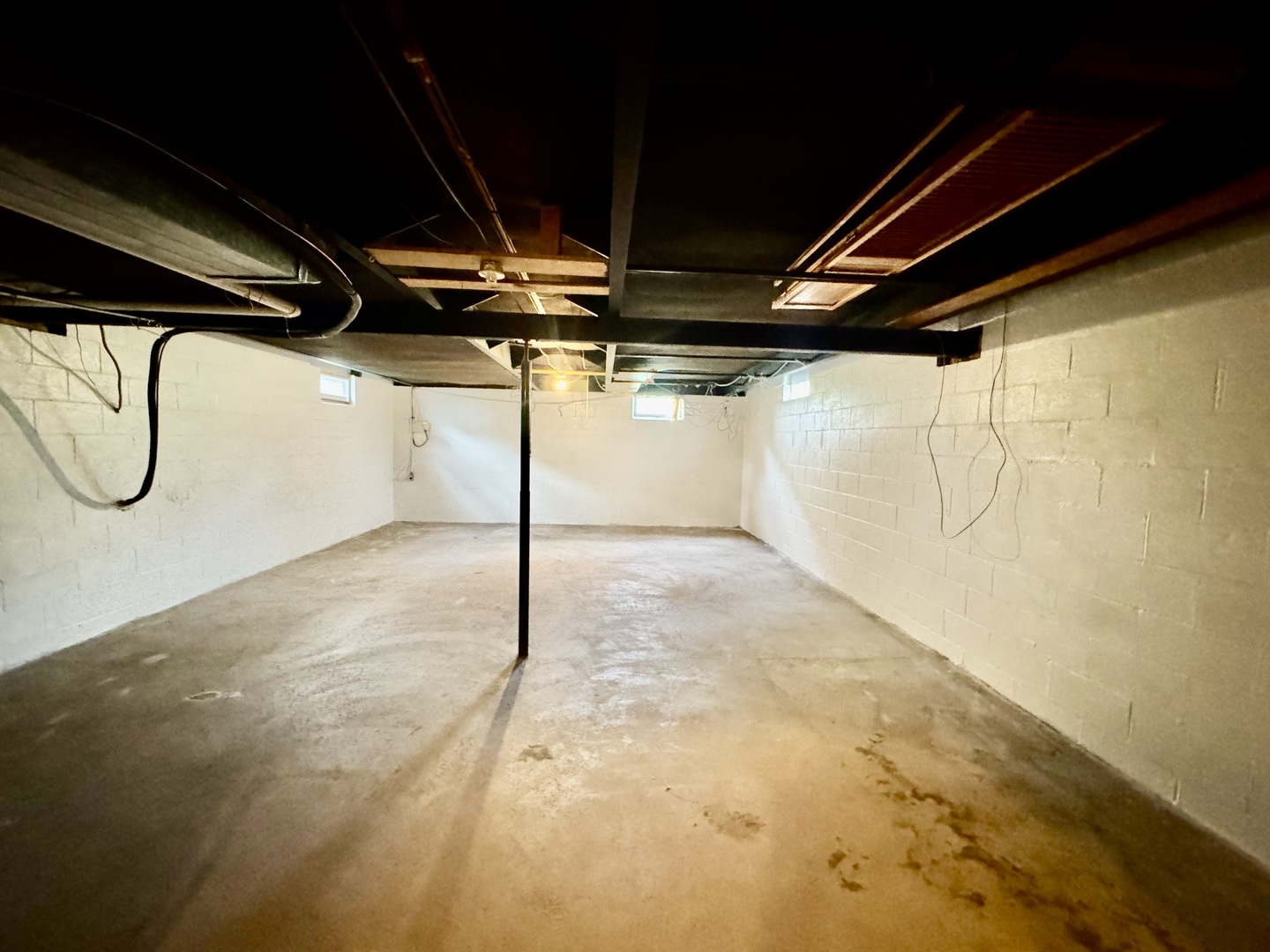 604 Edgington Street Property Photo 13