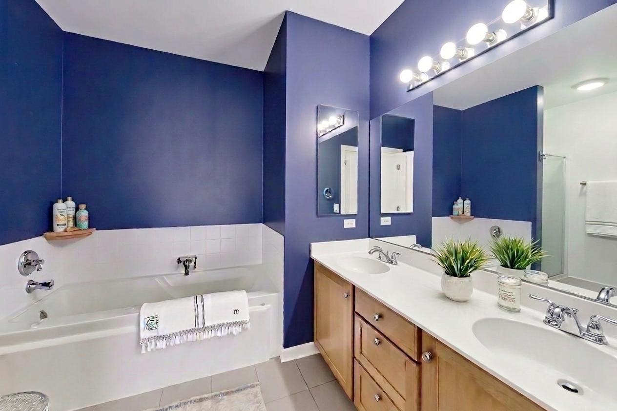 2951 Central Street 307 Property Photo 8