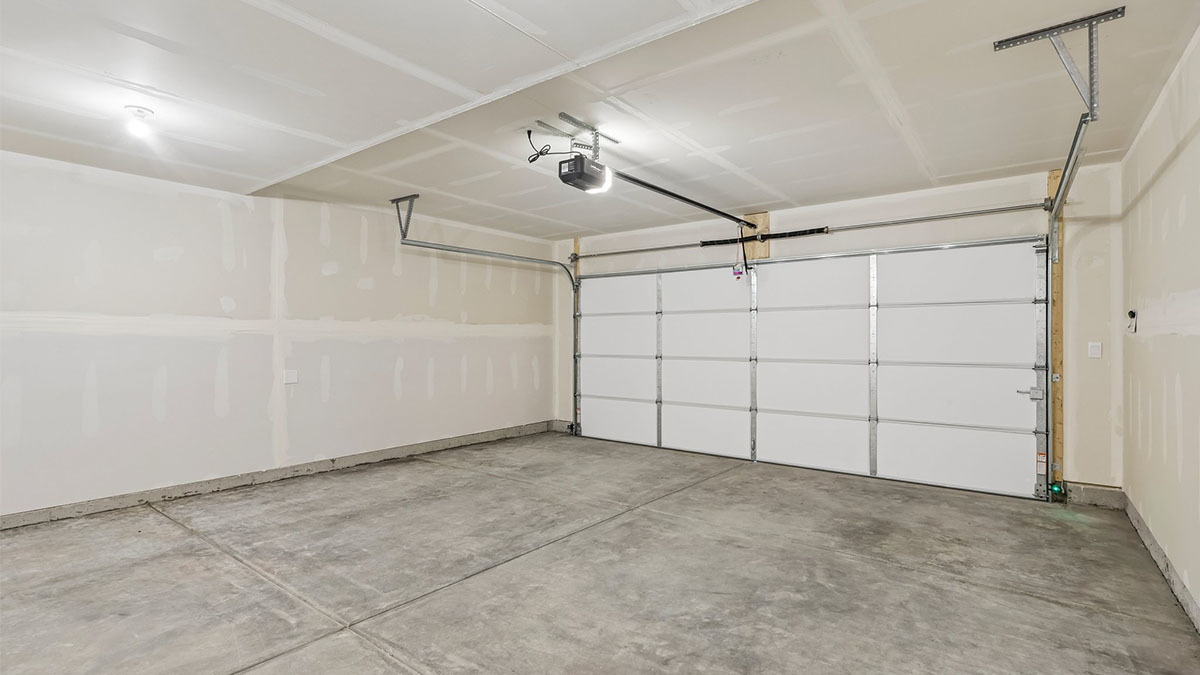 2228 Waters Edge Drive Property Photo 33