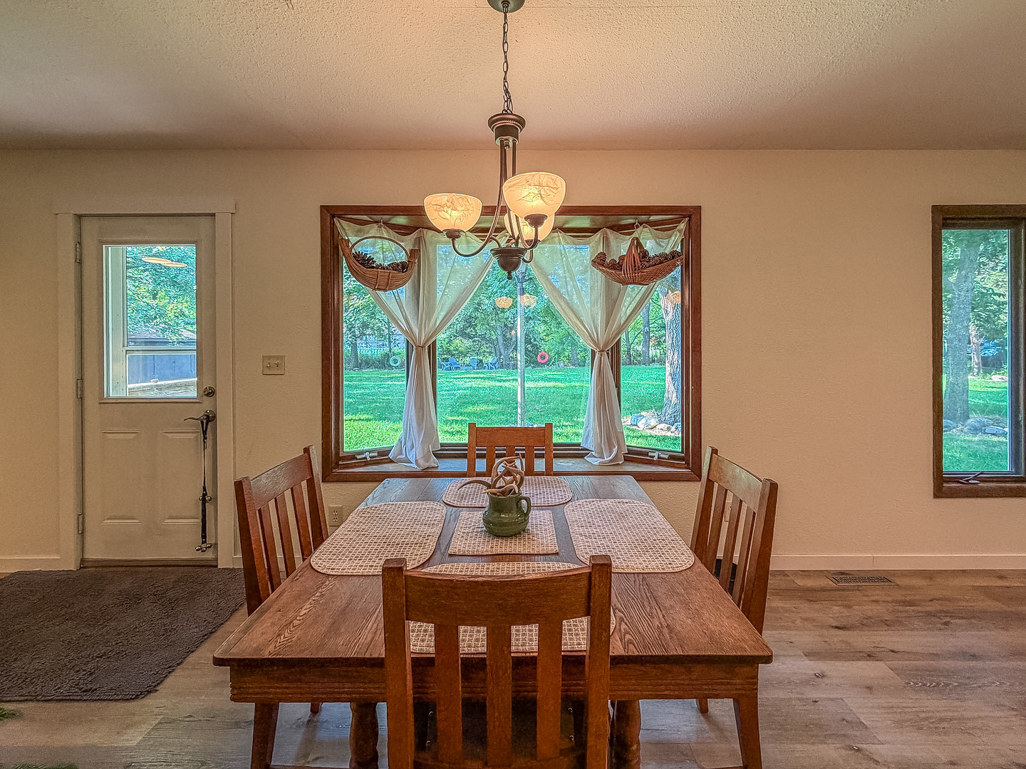 1709 W South Shore Drive Property Photo 10