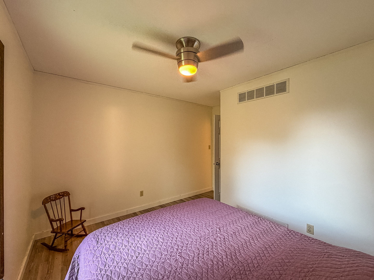 1709 W South Shore Drive Property Photo 24