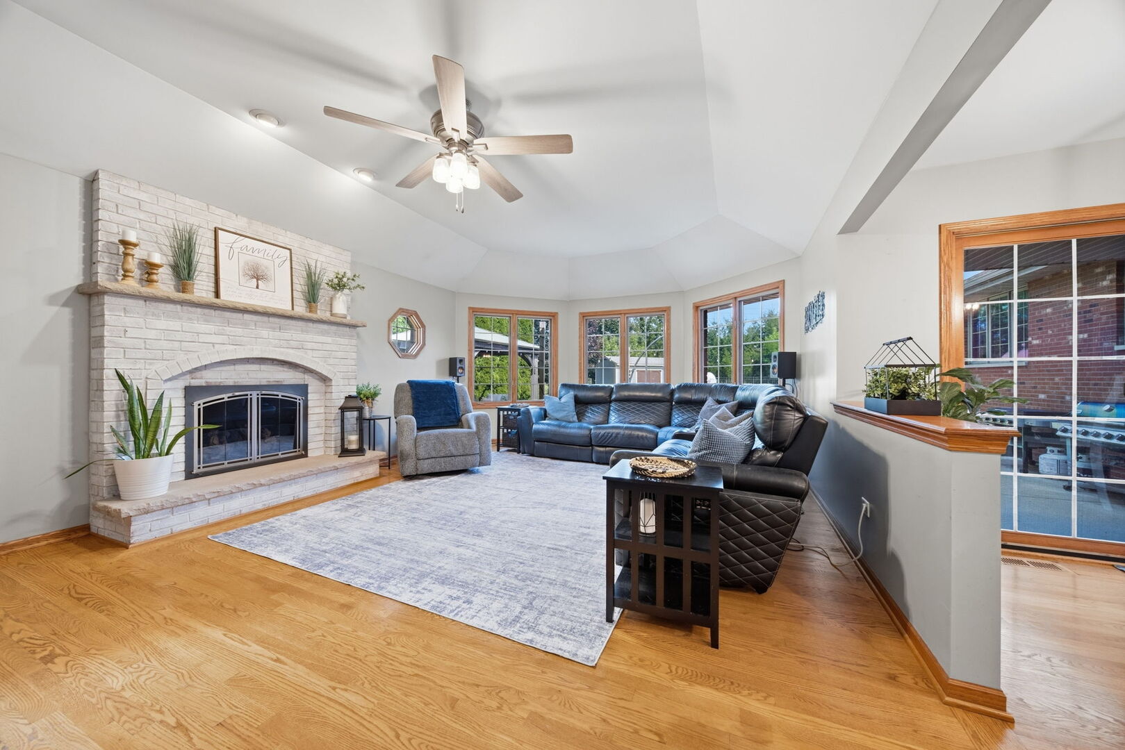 16065 Ridgewood Drive Property Photo 18