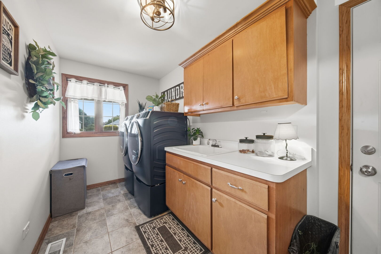16065 Ridgewood Drive Property Photo 38