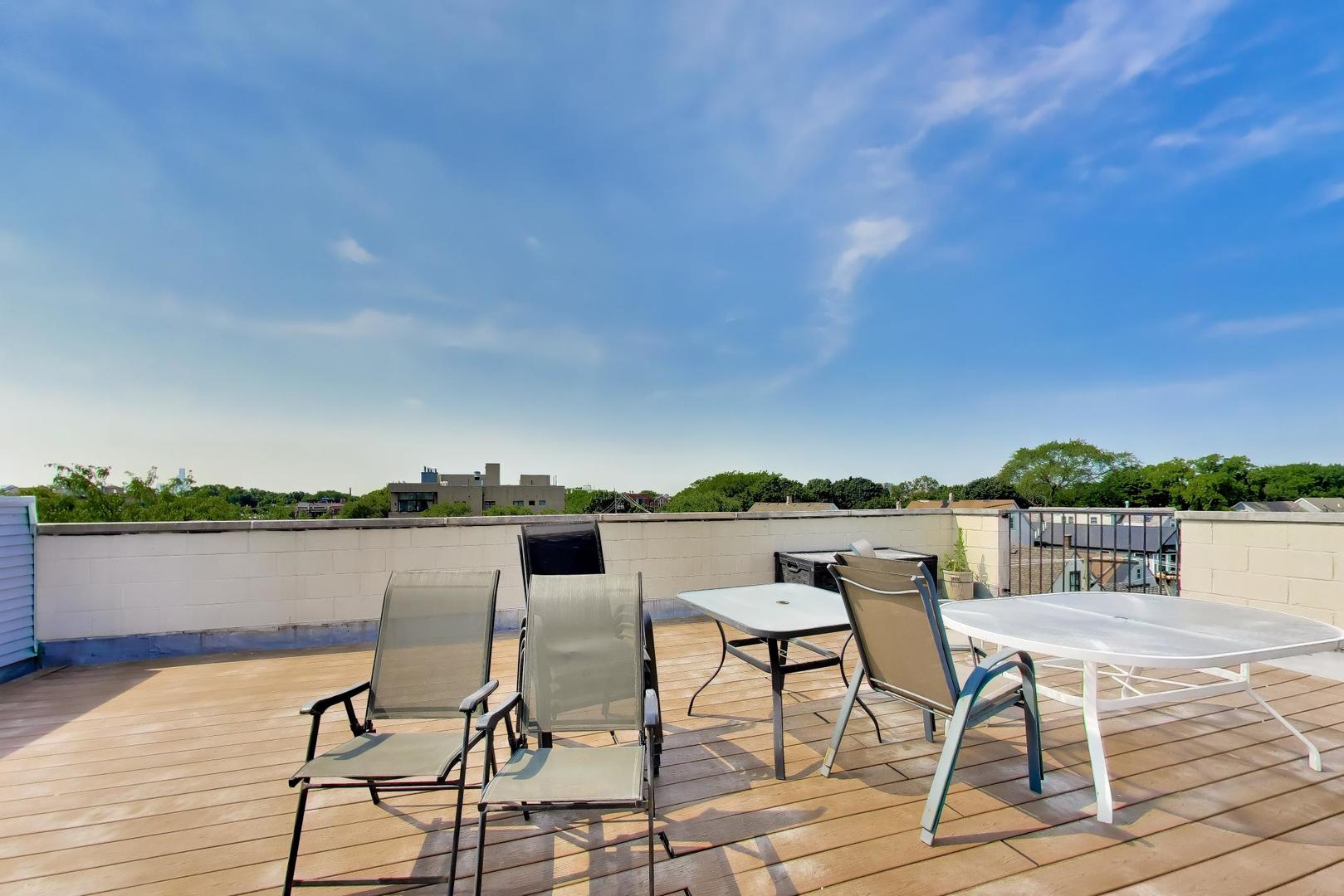 3250 N Damen Avenue 2 Property Photo 24