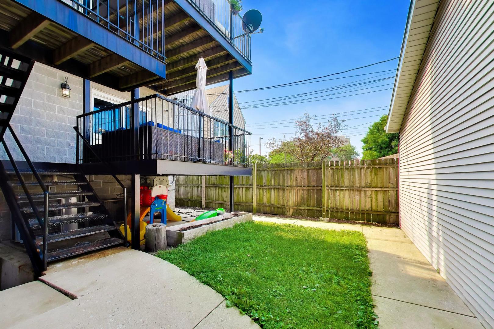 3250 N Damen Avenue 2 Property Photo 26