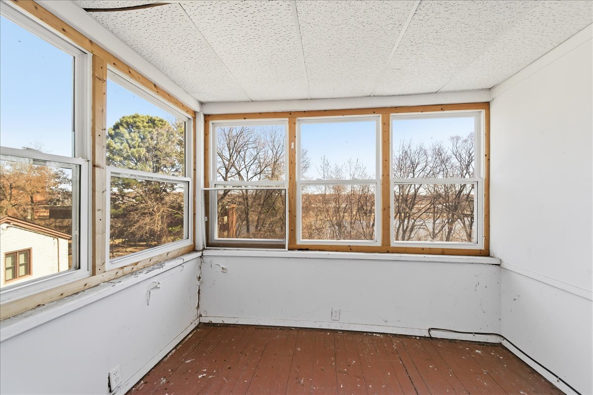 479 N Lake Street Property Photo 19