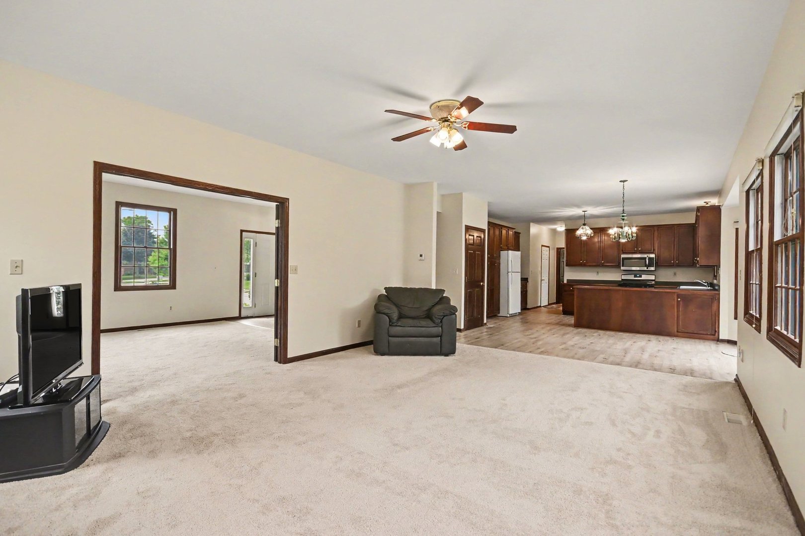 1207 David A Barry Drive Property Photo 7