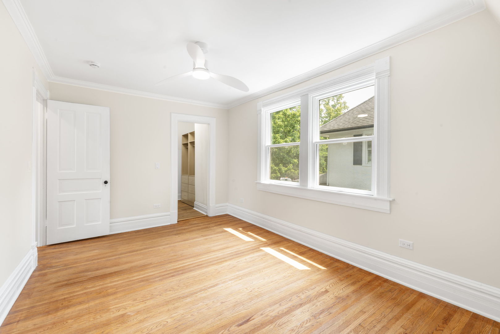 4142 Wolf Road Property Photo 19